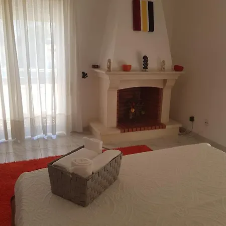 Four Elements Δωμάτια σε οικογενειακή κατοικία *